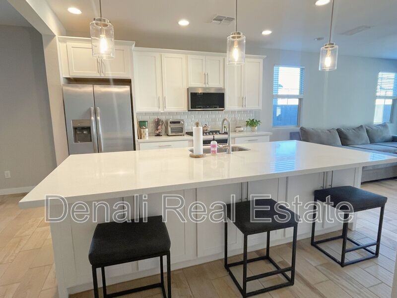 13358 N 173rd Ln - Photo 4 of 28