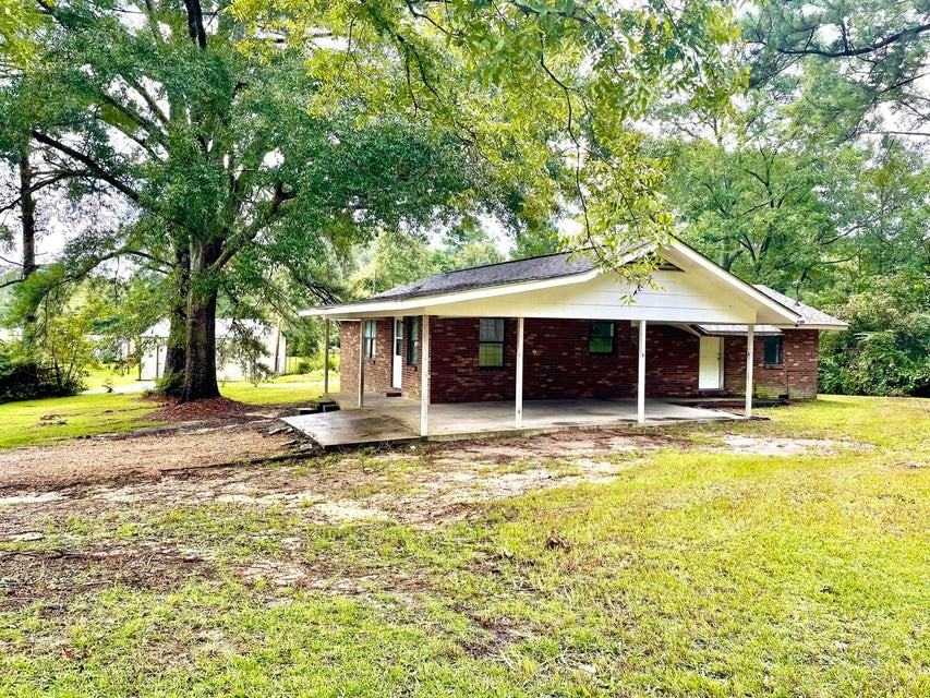 107 Lake Place Cir - Photo 2 of 15