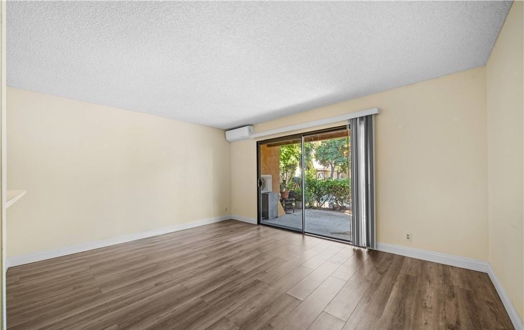 208 Orange Blossom - Photo 3 of 5