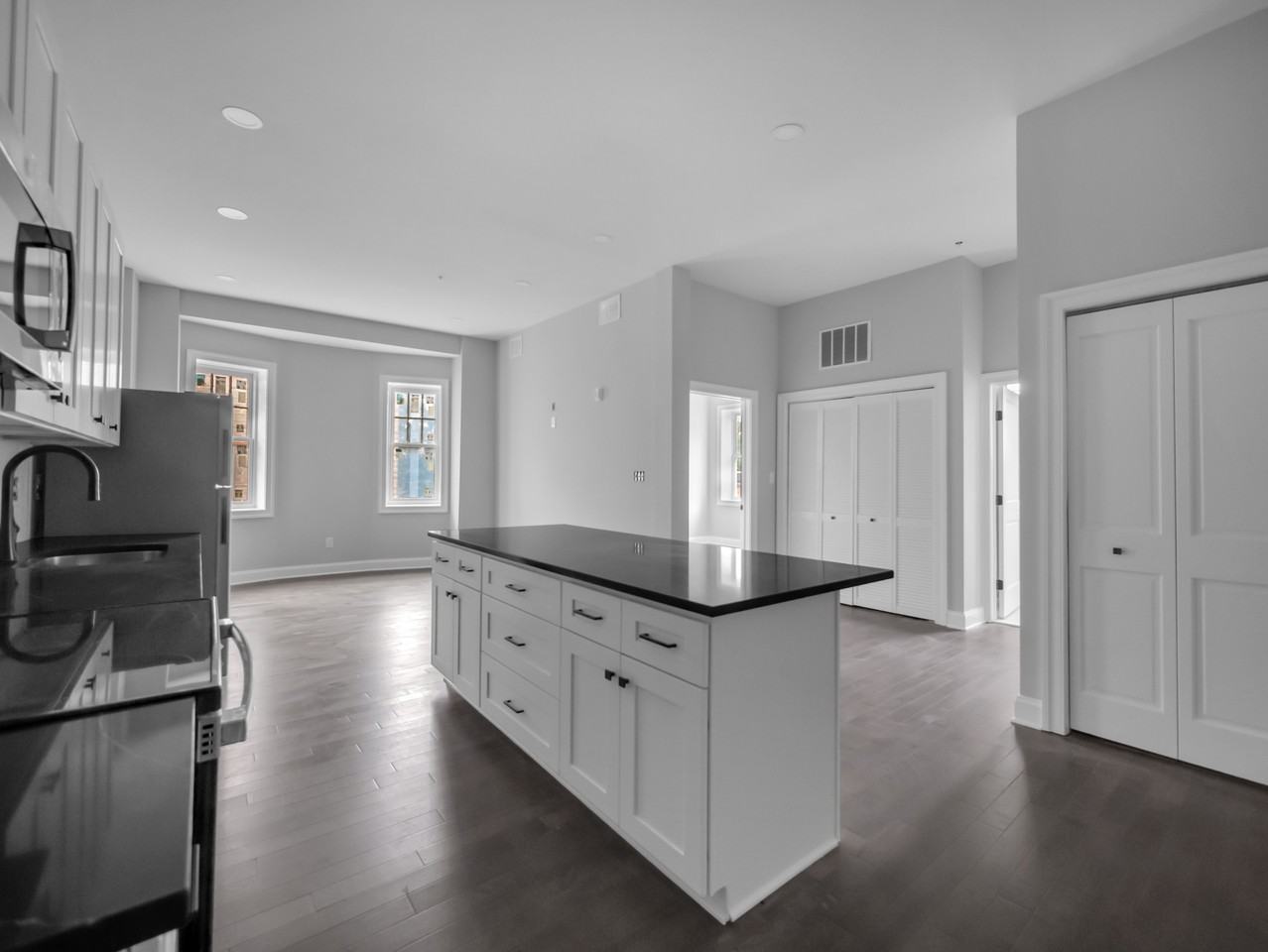 707 Druid Park Lake Dr - Photo 3 of 21