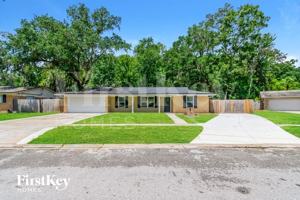 featured image of 1270 Arbor Cir