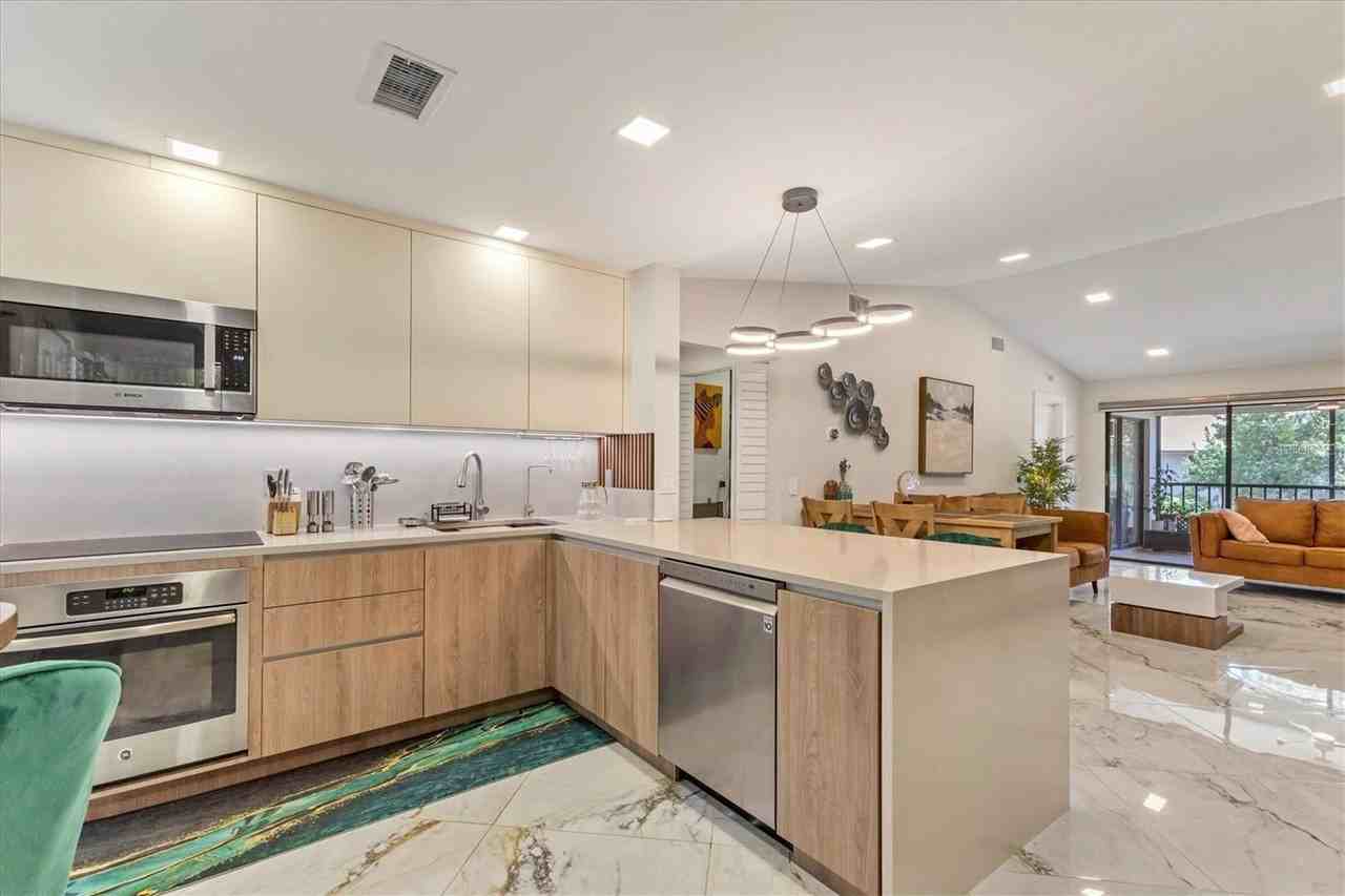 5611 Summer Side Ln #46B - Photo 7 of 31