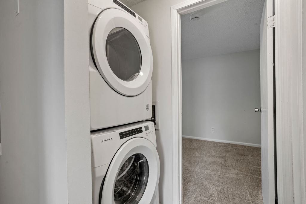 2302 Greenwood Dr #1 - Photo 2 of 19