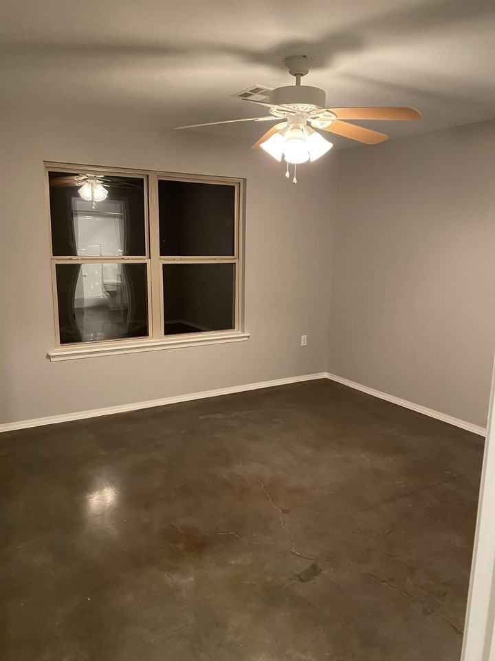 11 W 42nd St - Photo 2 of 11