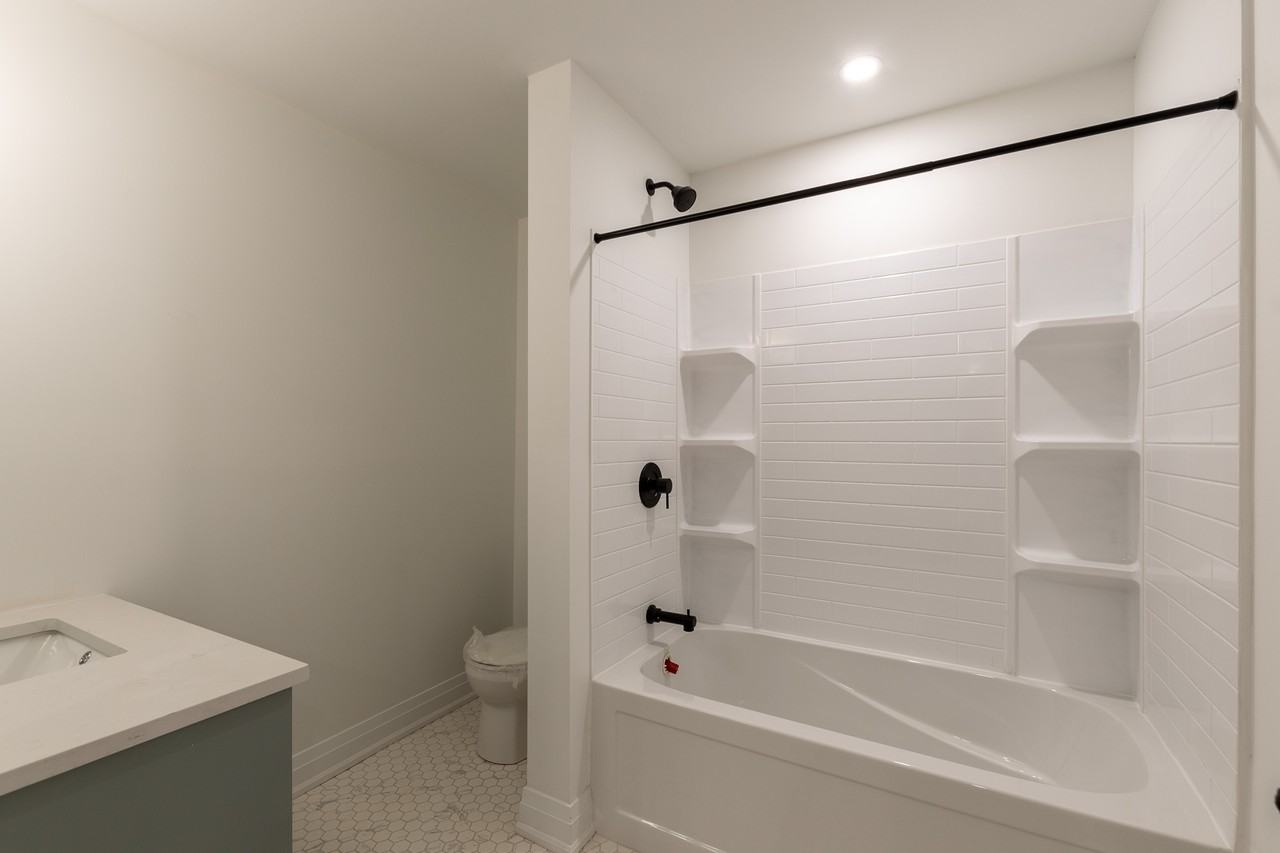 The Times Luxury Apartments - Photo 6 of 8