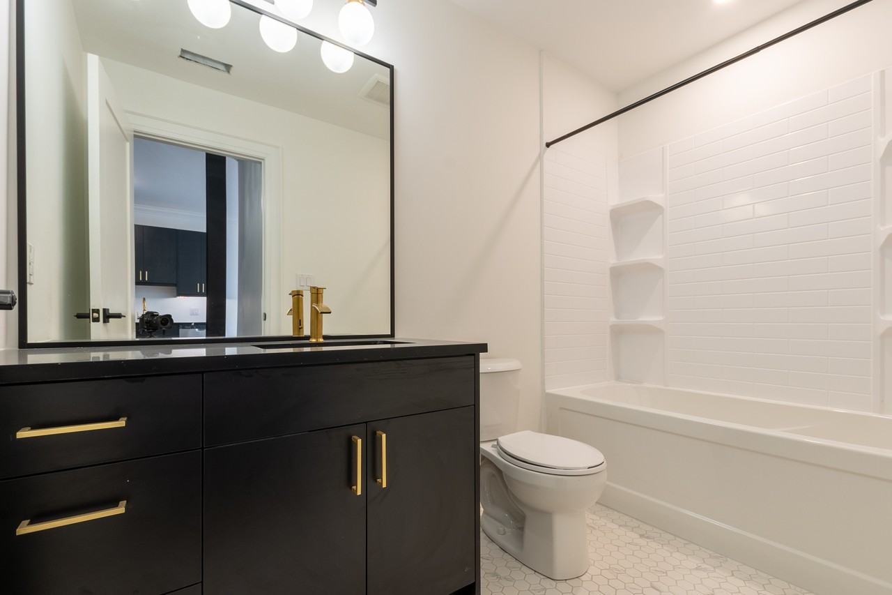 The Times Luxury Apartments - Photo 7 of 8