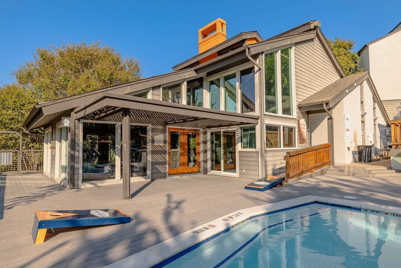 z - Historical - Capital Hills - Photo 7 of 35