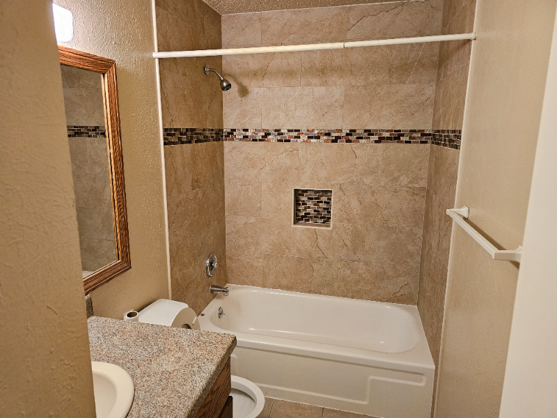 1733 Crystal Way - Photo 3 of 16