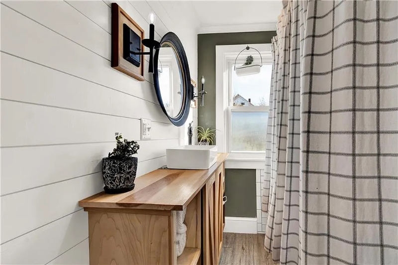 145 Market St #1 - Photo 3 of 11