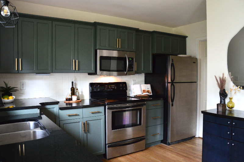 940 Gale Ln #112 - Photo 4 of 16