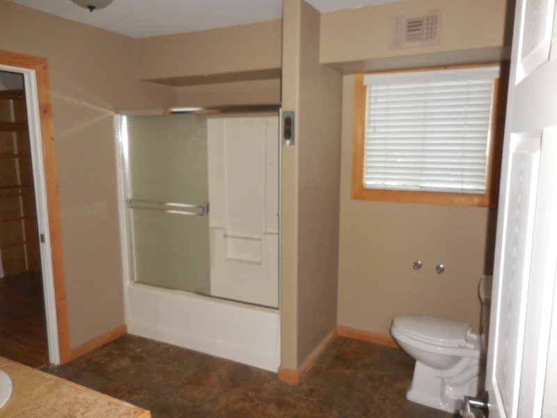 16447 You Bet Rd - Photo 3 of 20