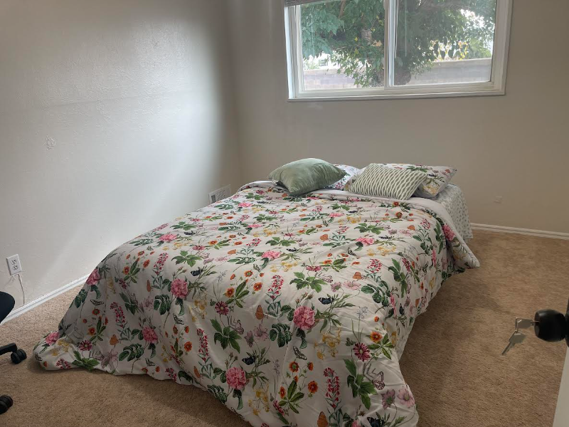 10200 Los Arboles Ave Ne - Photo 2 of 15