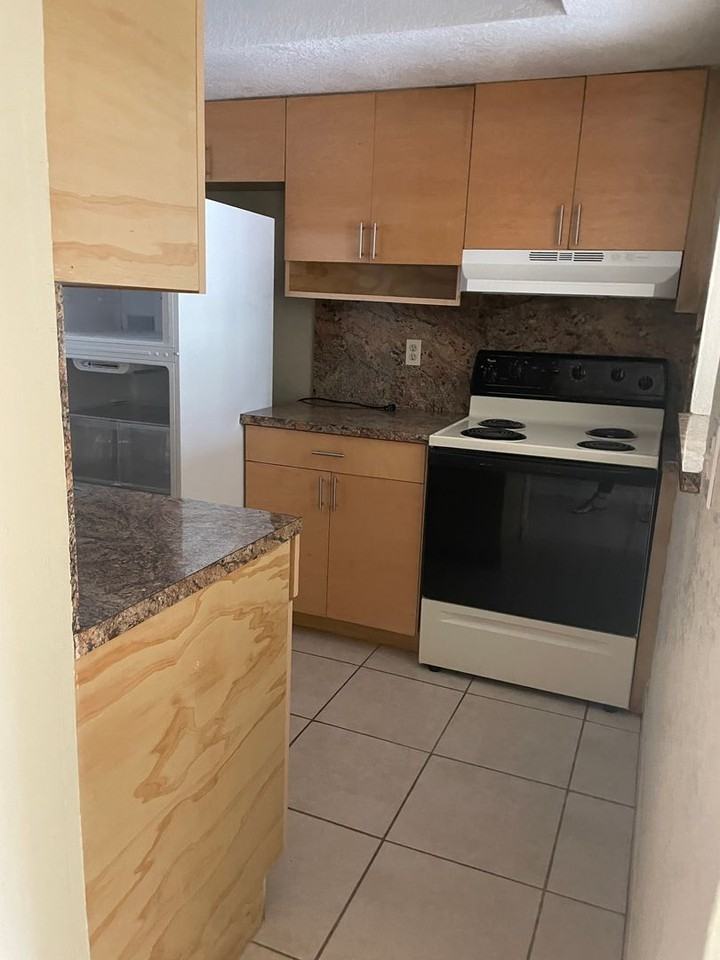 newly remodeled units 1/1 and 2/1 - Photo 4 of 12