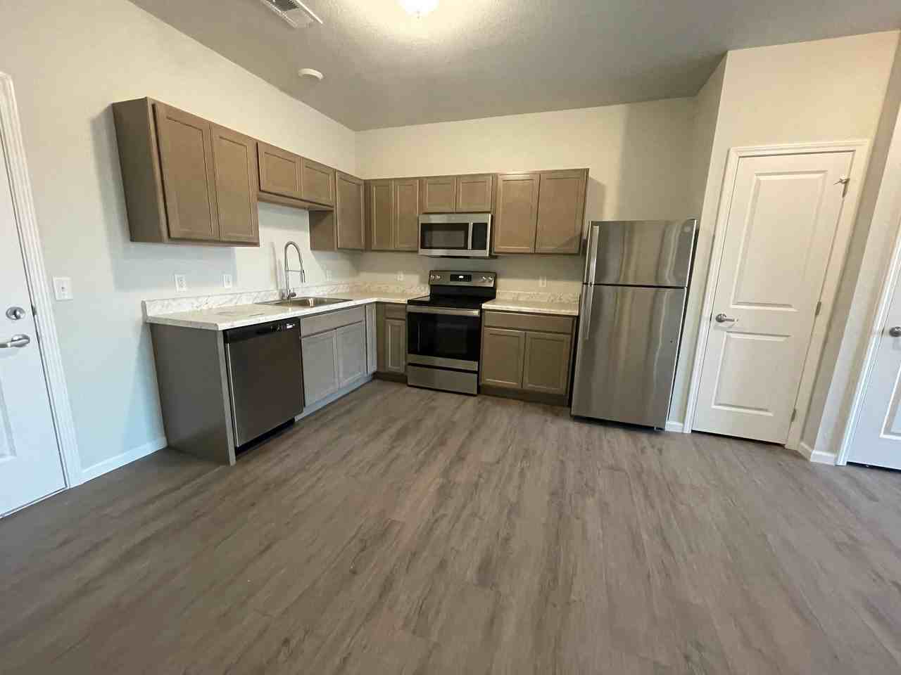 Union At Middle Creek - Photo 2 of 19