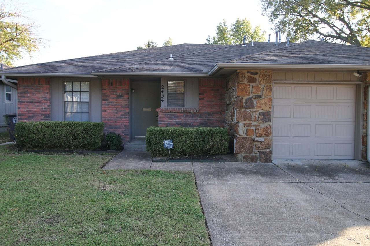 2434 E 55th Pl - Photo 2 of 22