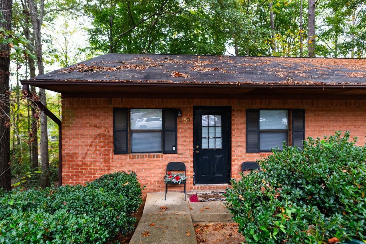 1359 Kurt Cir - Photo 2 of 2