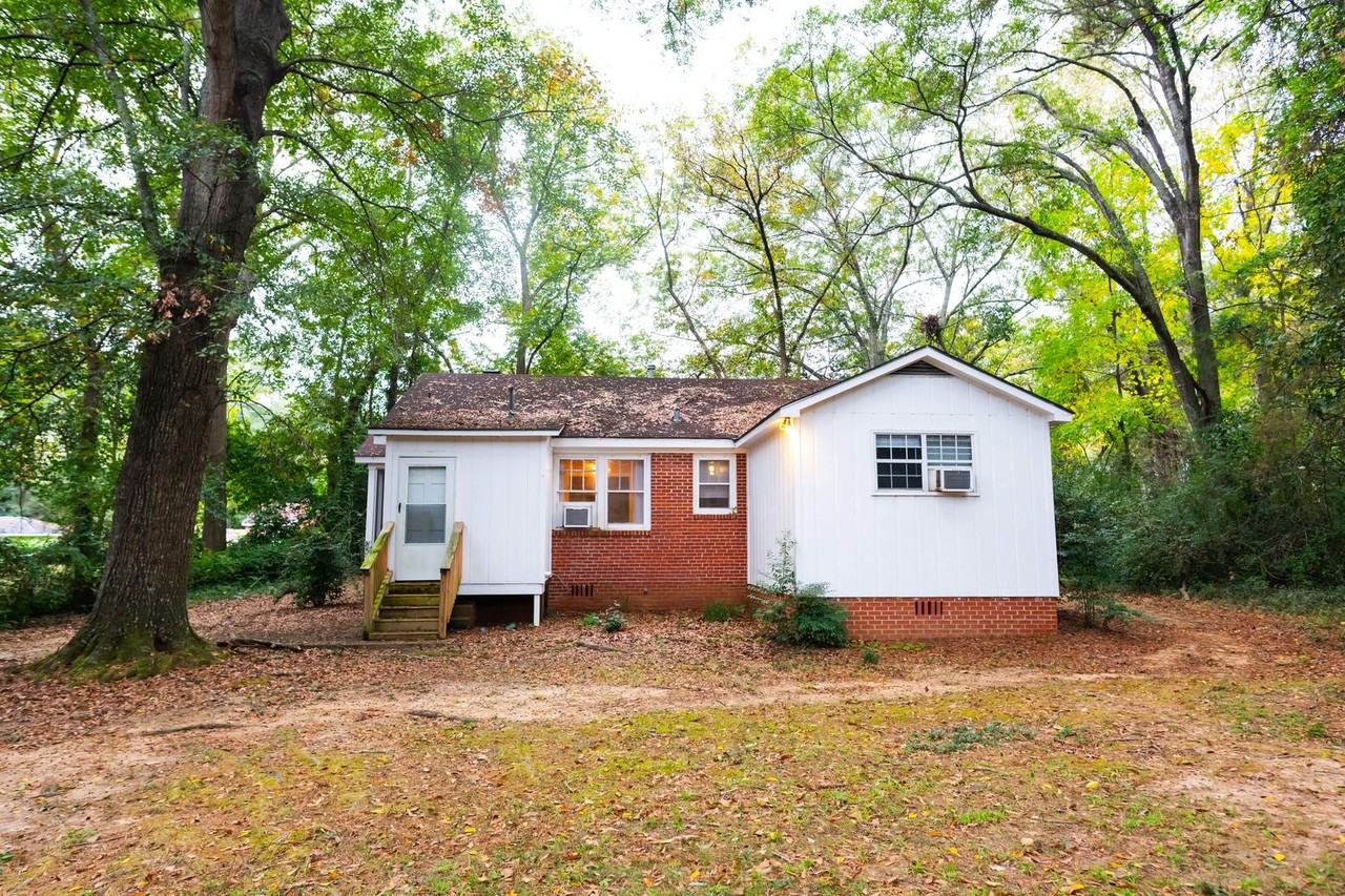 358 Bowden Dr - Photo 3 of 4