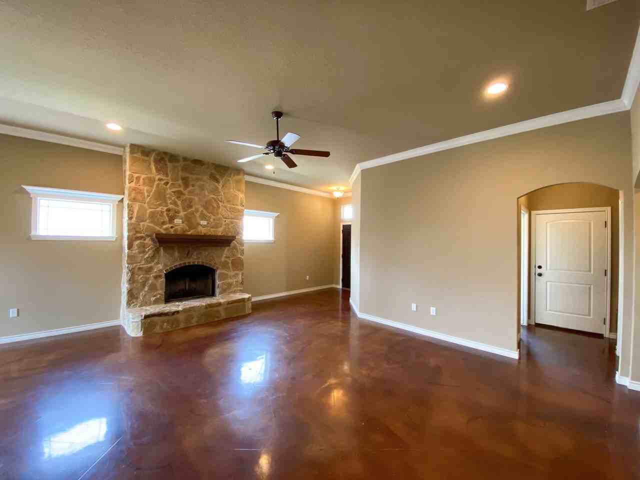 3037 Stallion Dr - Photo 3 of 19