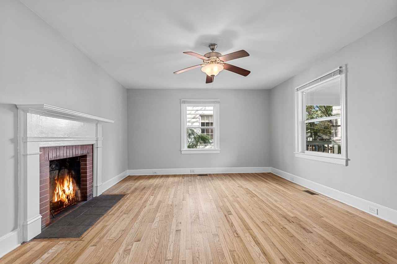 105 E Club Blvd - Photo 4 of 17