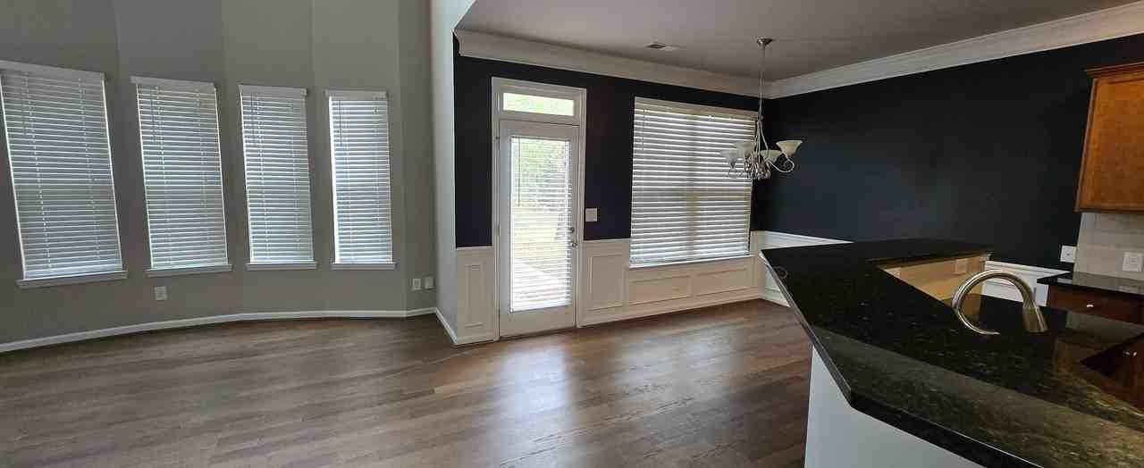 175 Puttenum Way - Photo 3 of 15