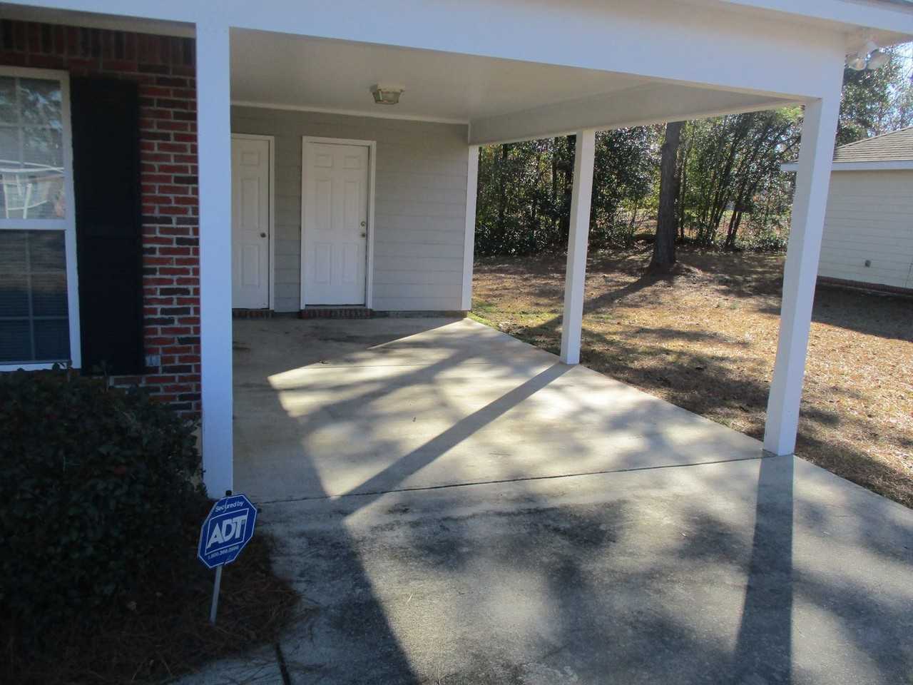 222 Glade Ln - Photo 2 of 14