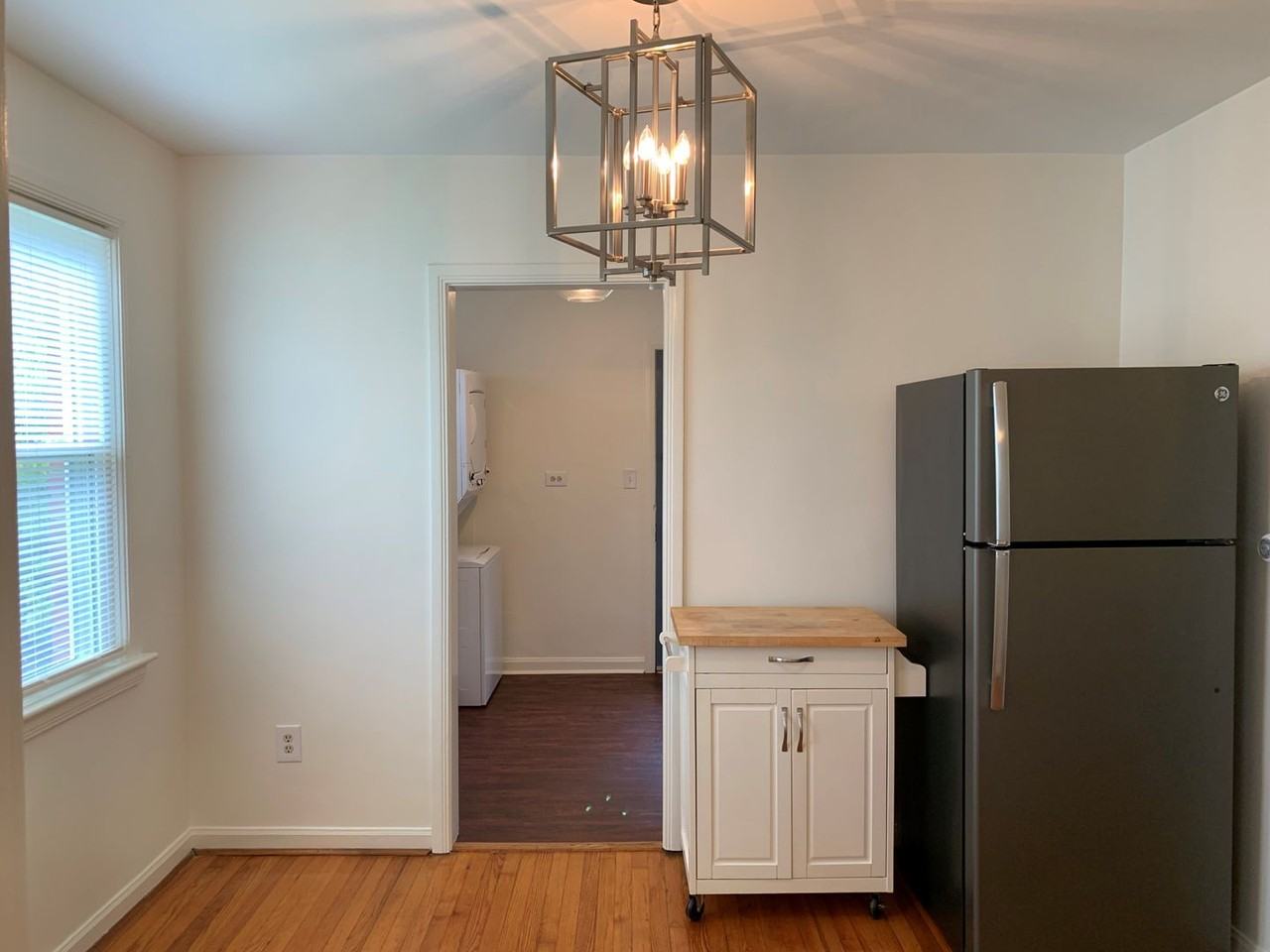 904 Westview Dr - Photo 5 of 14
