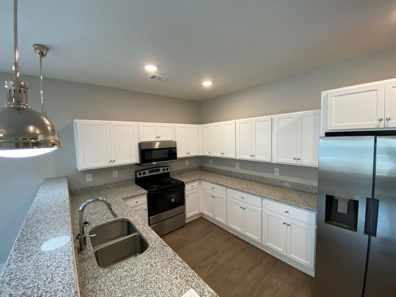 269 Bailey St - Photo 5 of 15