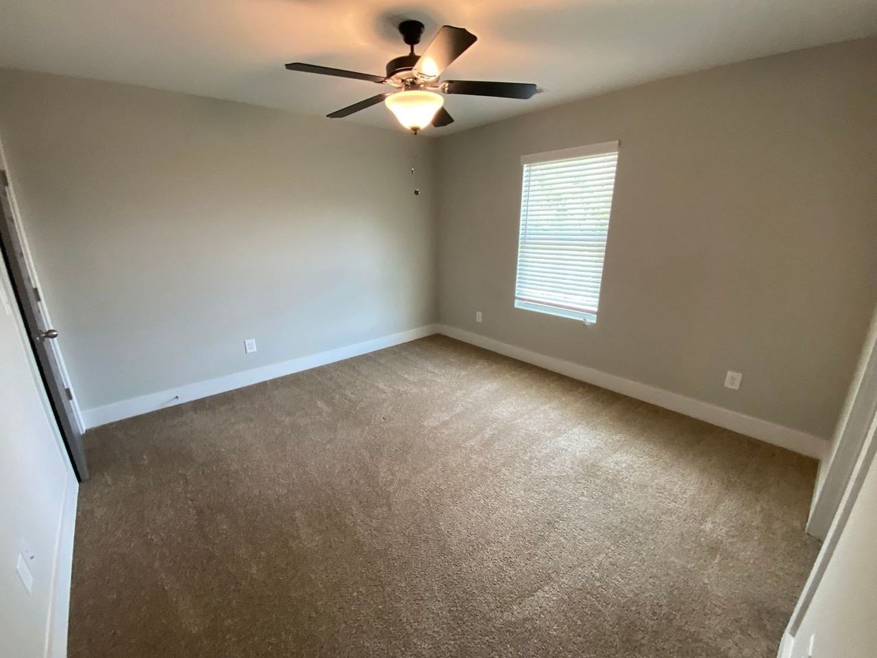 269 Bailey St - Photo 7 of 15