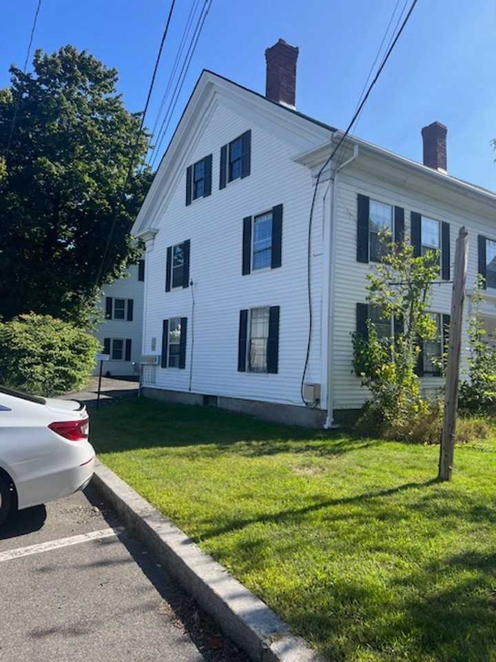 192 York St - Photo 2 of 2