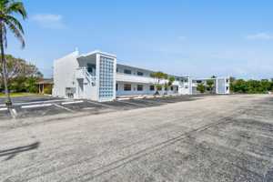 featured image of 318 Southwind Dr