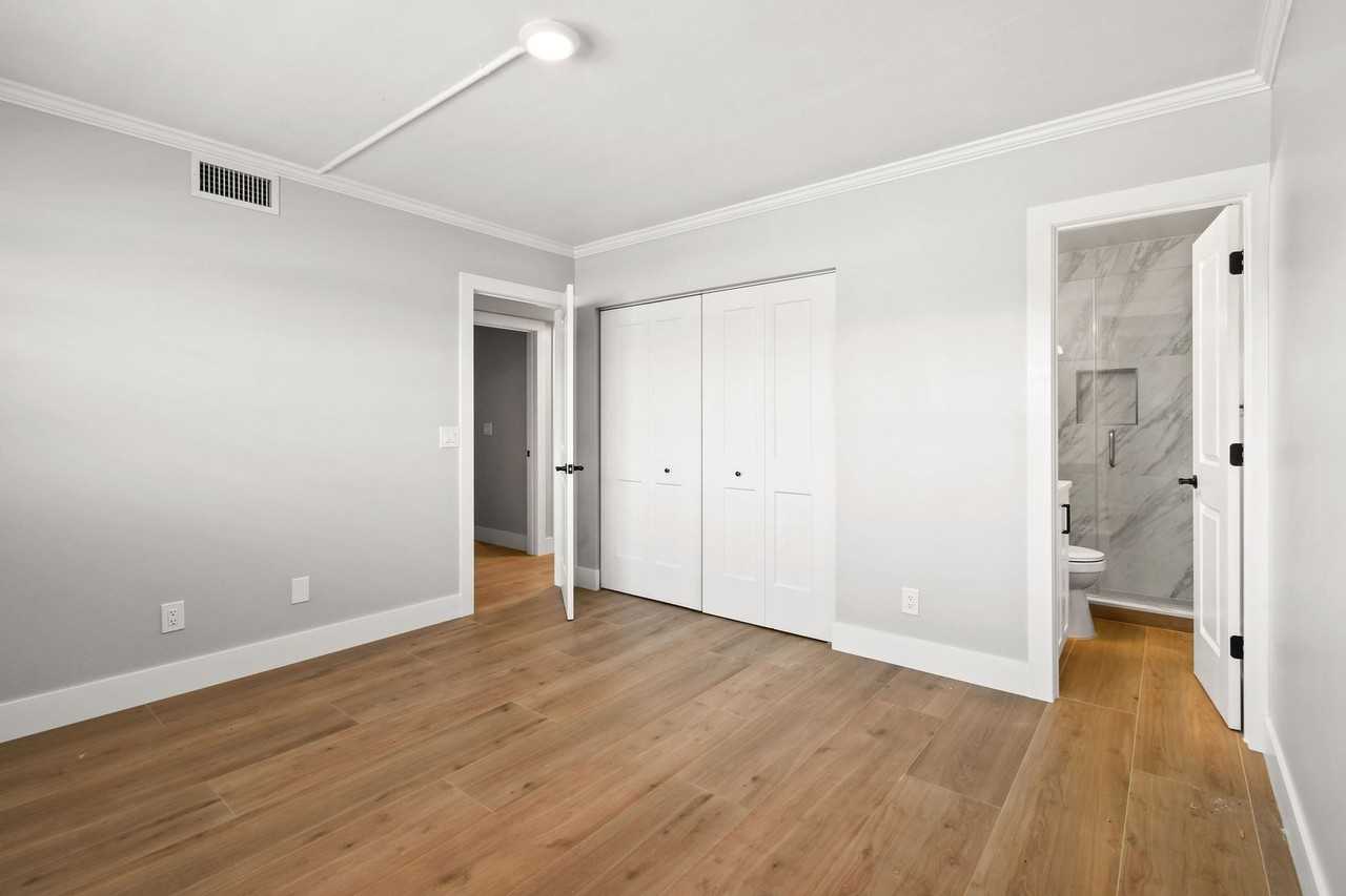 318-324 Southwind Drive - Photo 6 of 35