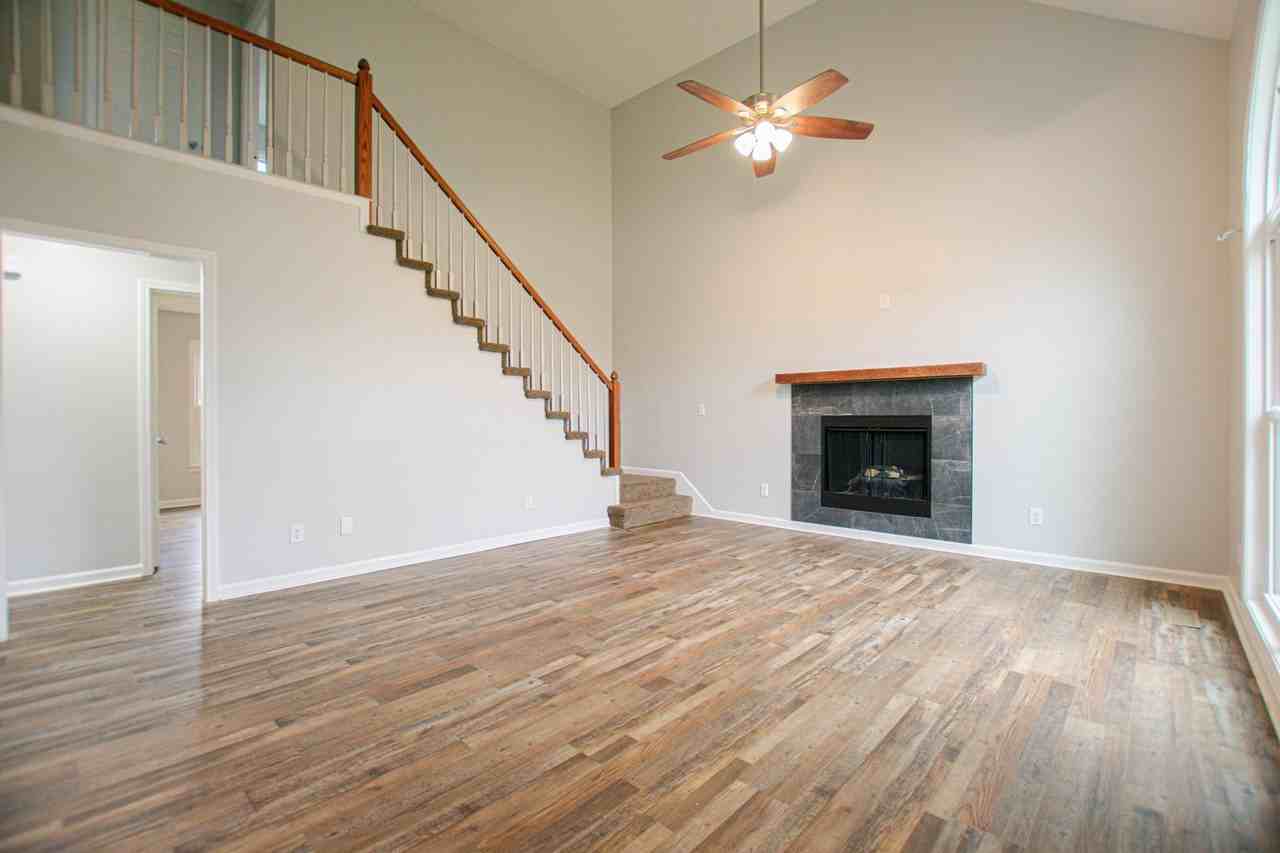 125 Whitehall Dr - Photo 3 of 26