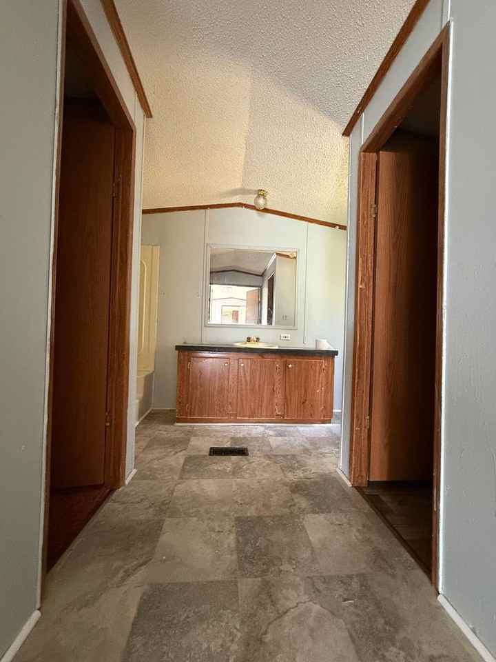 75 Mineral Ct - Photo 4 of 7