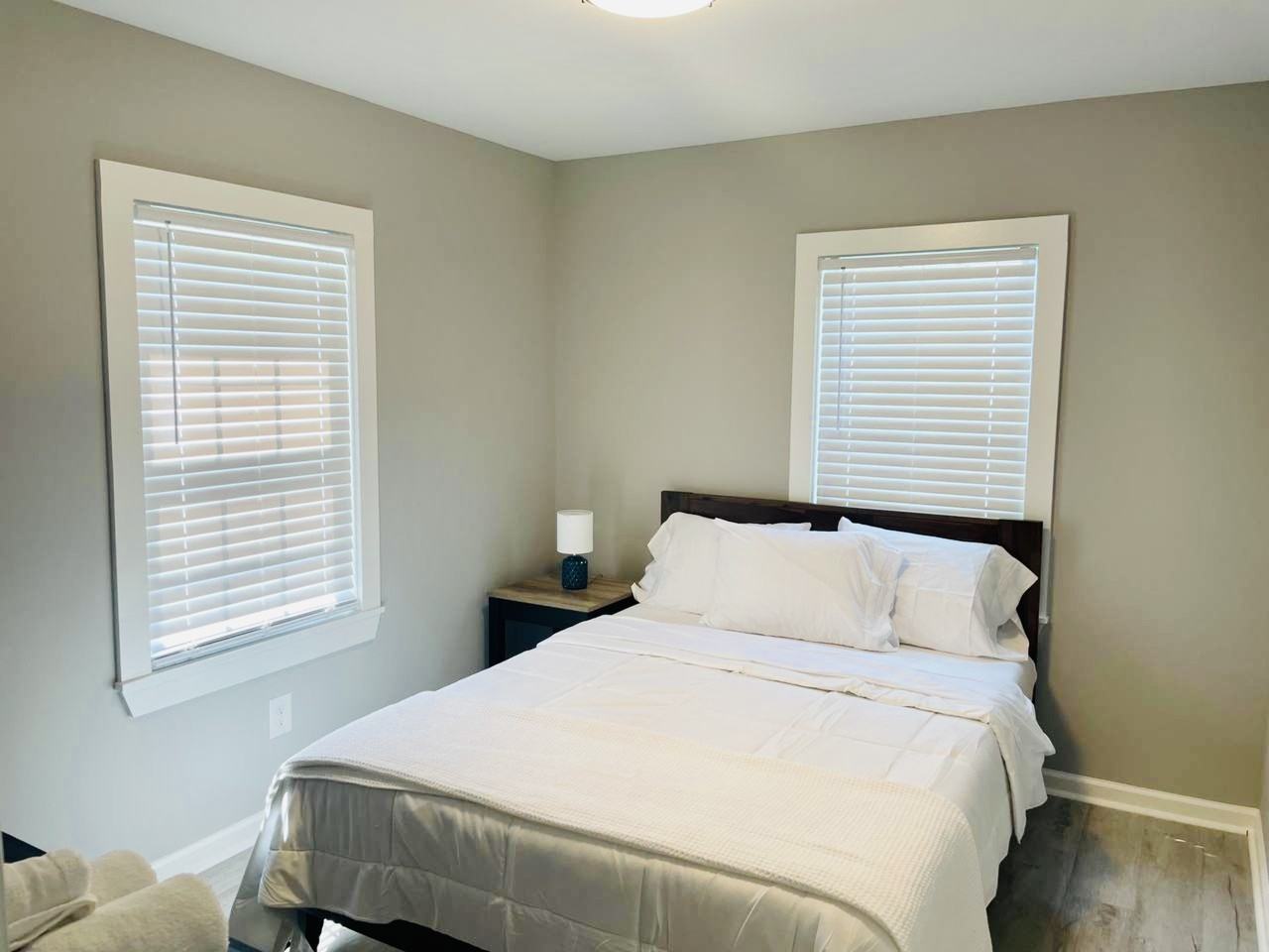 609 Lakeshore Dr #NA - Photo 6 of 9