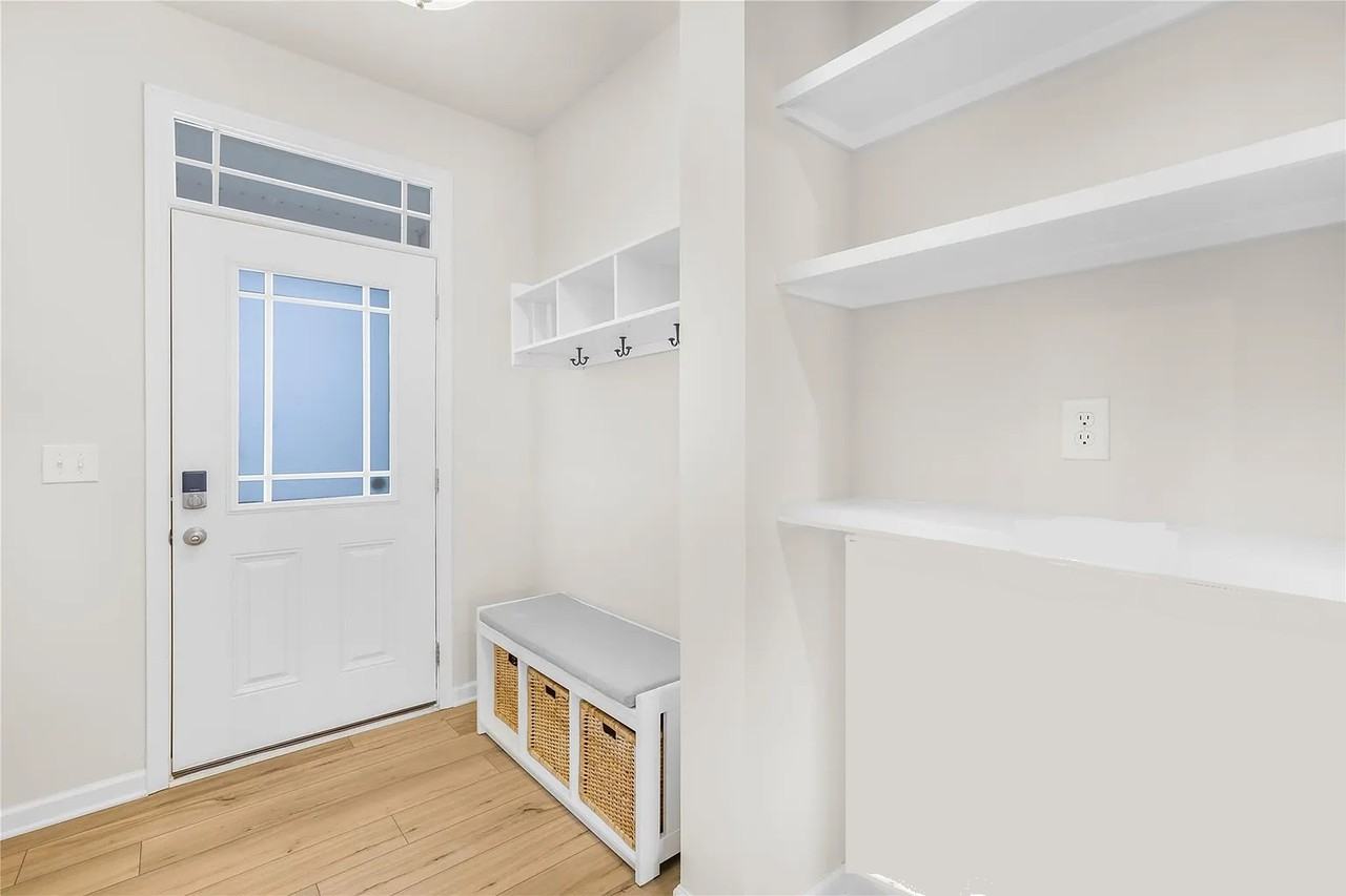 11543 Bartrams Way #11543 - Photo 2 of 9