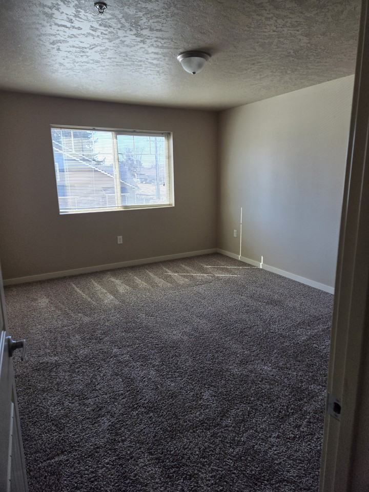 9113 W Ustick Rd #102 - Photo 2 of 12