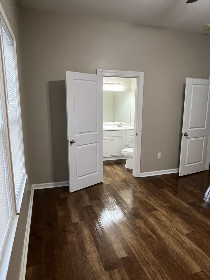 110 S Alta Ave #NA - Photo 3 of 18