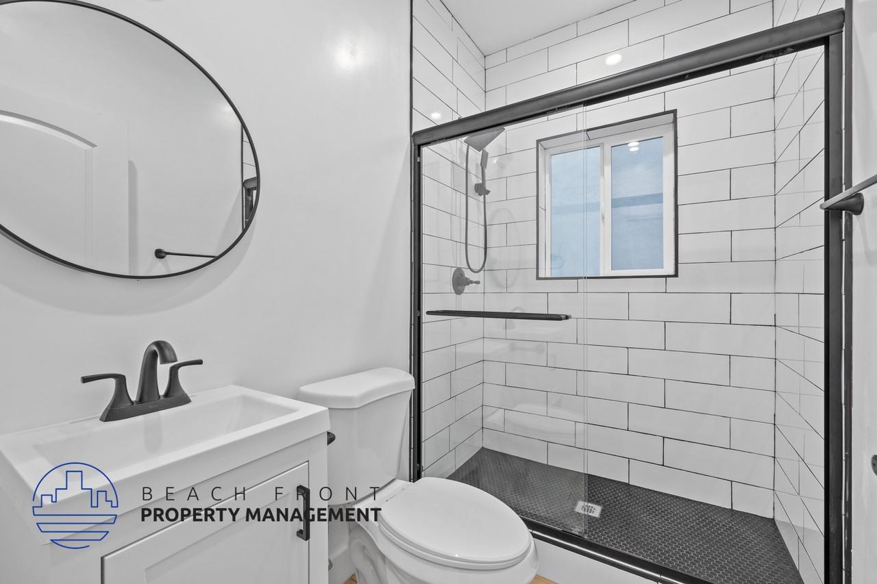 1049-1053 Pine Ave. - Photo 5 of 15