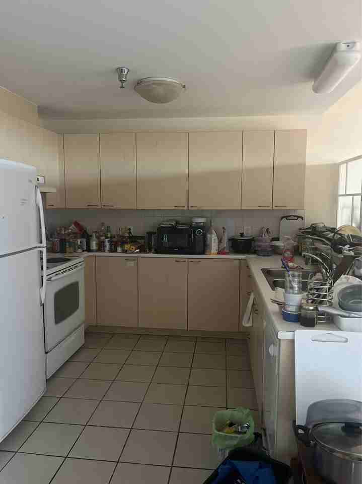 1545 S Park St - Photo 3 of 6