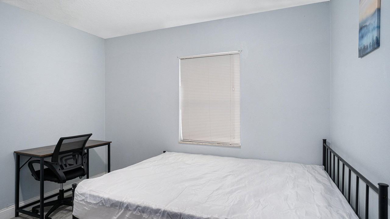 Maydell Dr - Photo 3 of 4