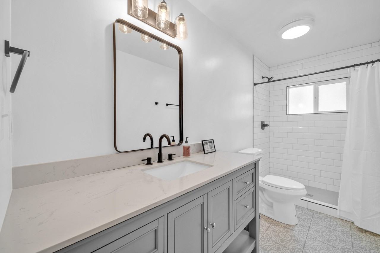 W Stella Ln - Photo 4 of 6