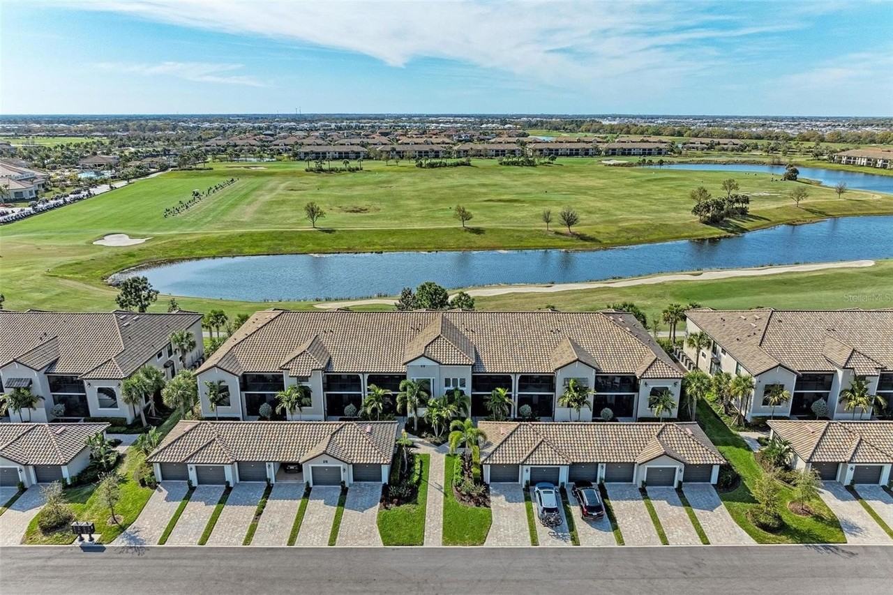 5710 Palmer Cir #104 - Photo 3 of 50