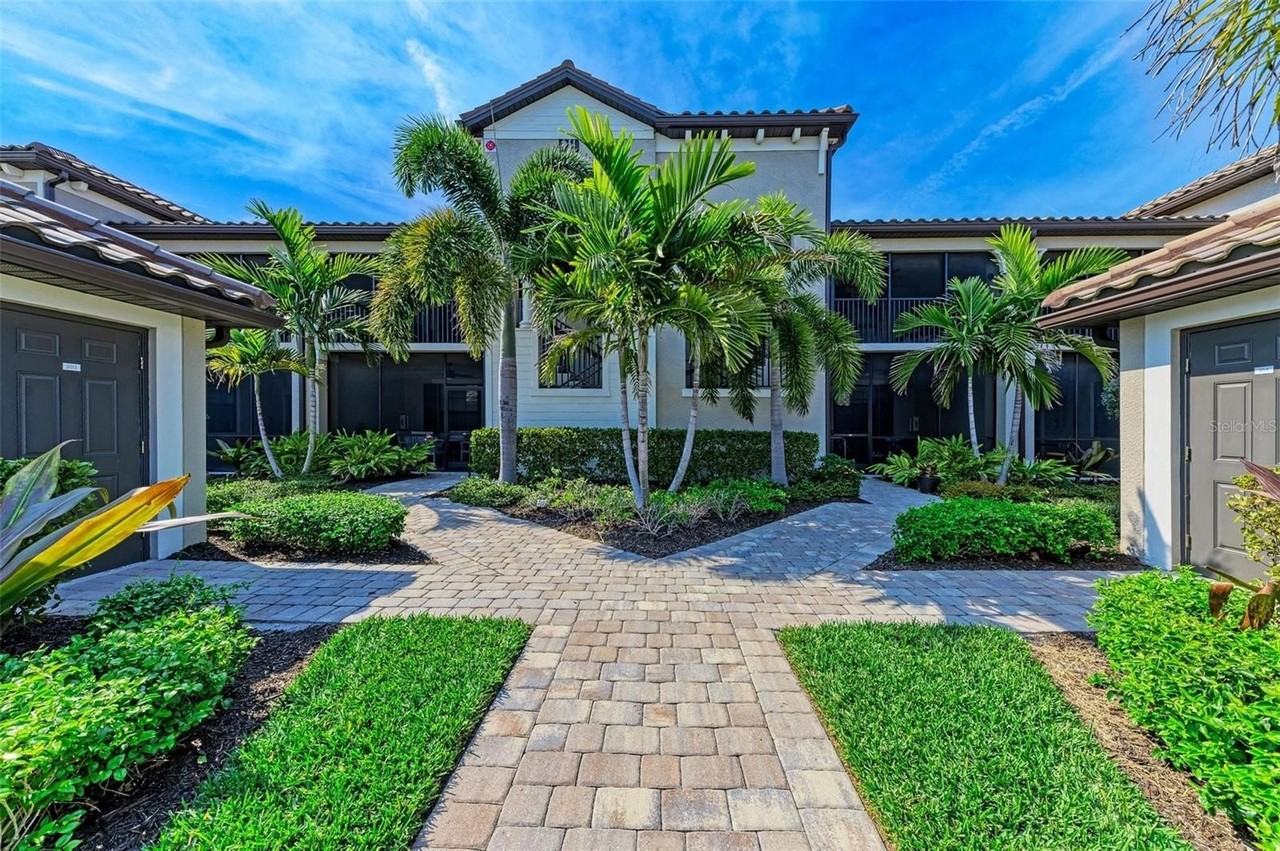 5710 Palmer Cir #104 - Photo 6 of 50