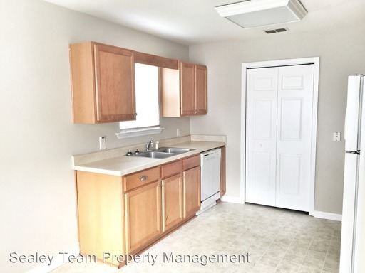 2254 Holton St - Photo 2 of 8