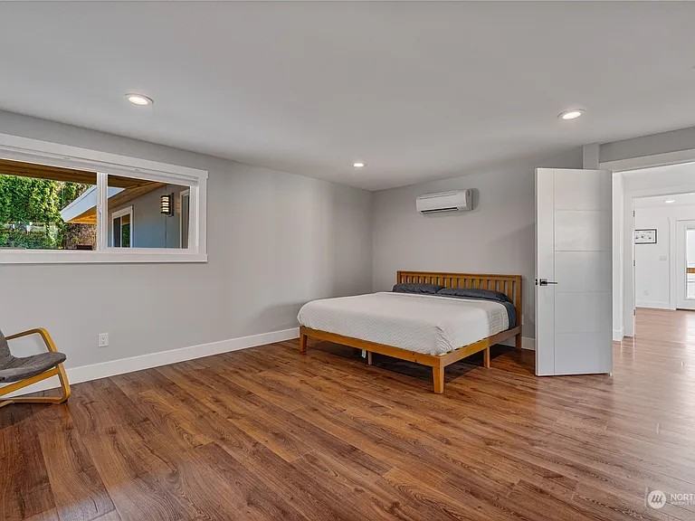 2808 Leeward Way - Photo 2 of 7