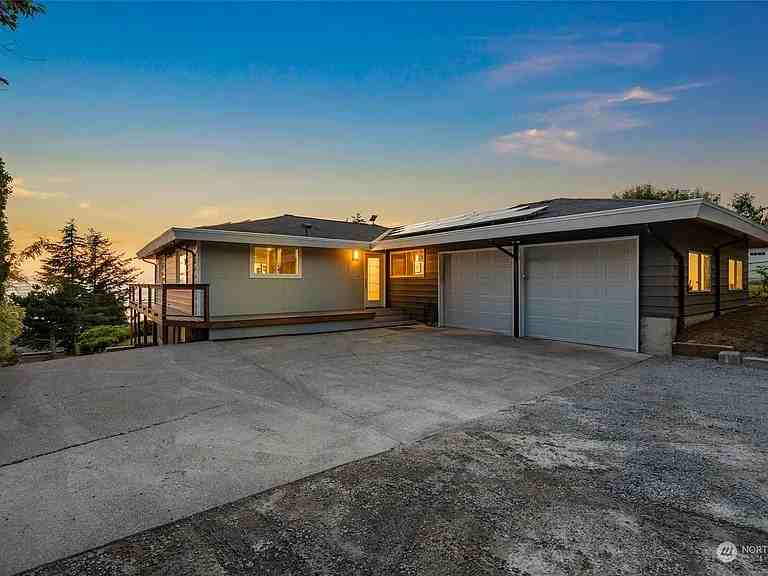 2808 Leeward Way - Photo 3 of 7