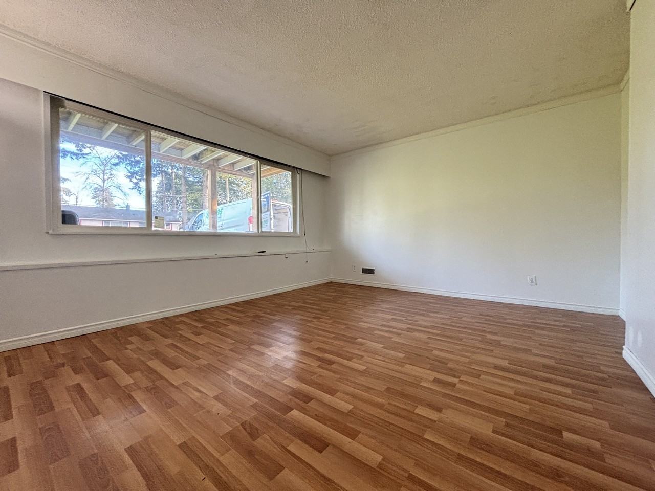 10297 149A Street - Photo 3 of 7