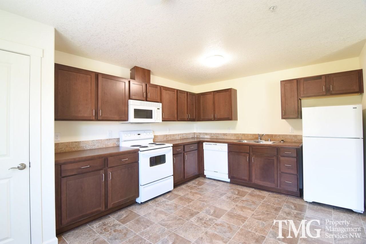 1017 SE 12th Ave - Photo 2 of 31