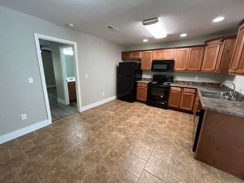 110 Brown Estates Rd - Photo 3 of 22