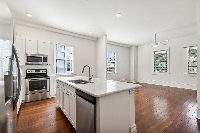 2215 2nd St #A - Photo 6 of 10